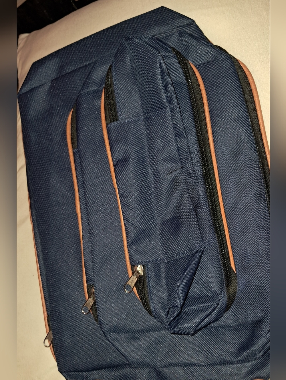 POUCHES: TRAVEL STORAGE ORGANIZATION AARP - Picture 4 of 7